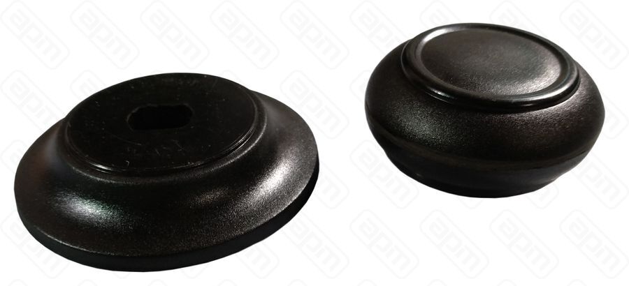 Ручка  крышки WB-10 арт 3CP0603070100 30х30 пластик